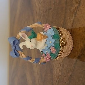 BUNNY in a Basket Ceramic Hinged Box